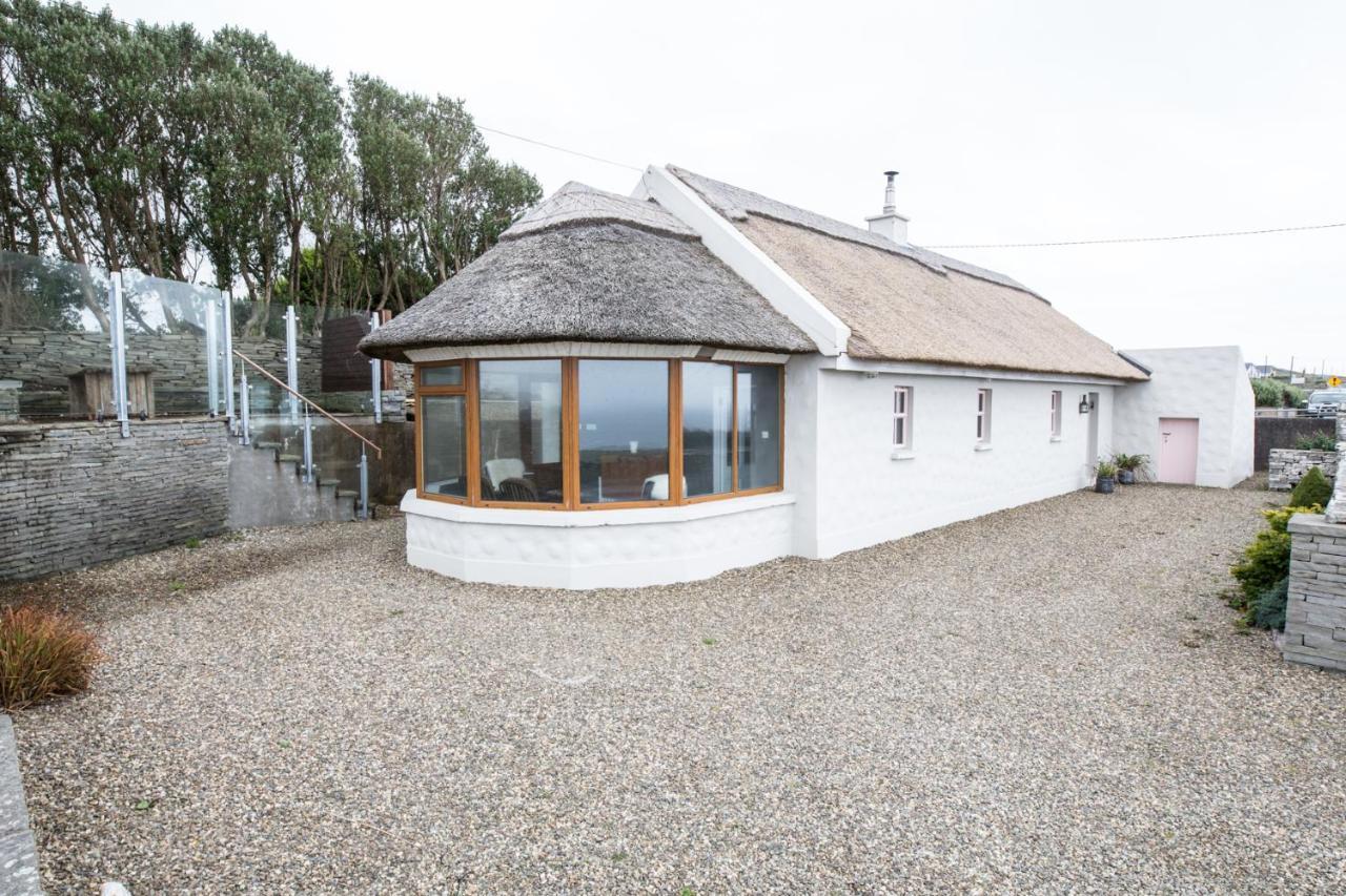 Storytellers Cottage Ballycotteen Extérieur photo